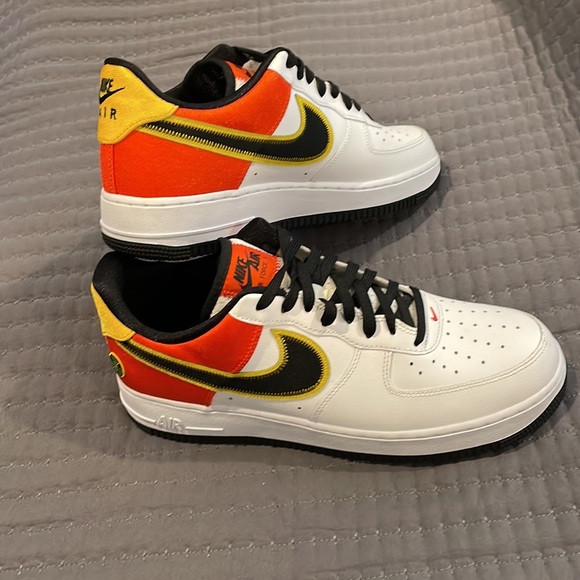 Nike Air Force 1 Low Roswell Raygun - White/Orange/Black - Men’s size 10.5 - Picture 4 of 11